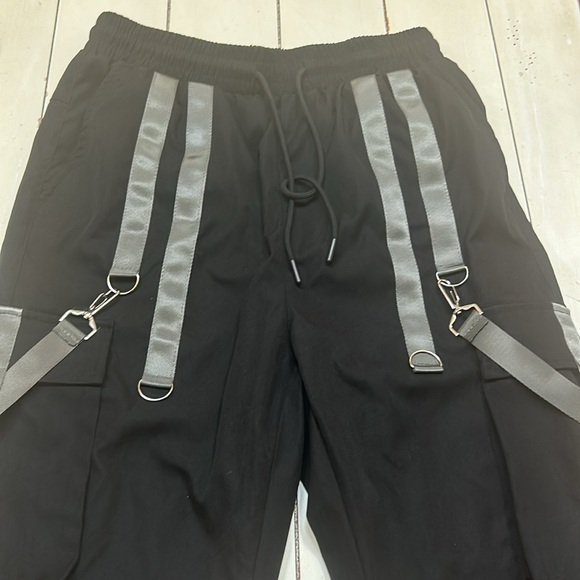 Manfinity Men's Flap Pocket Cargo Pants With Straps size M - Picture 2 of 9